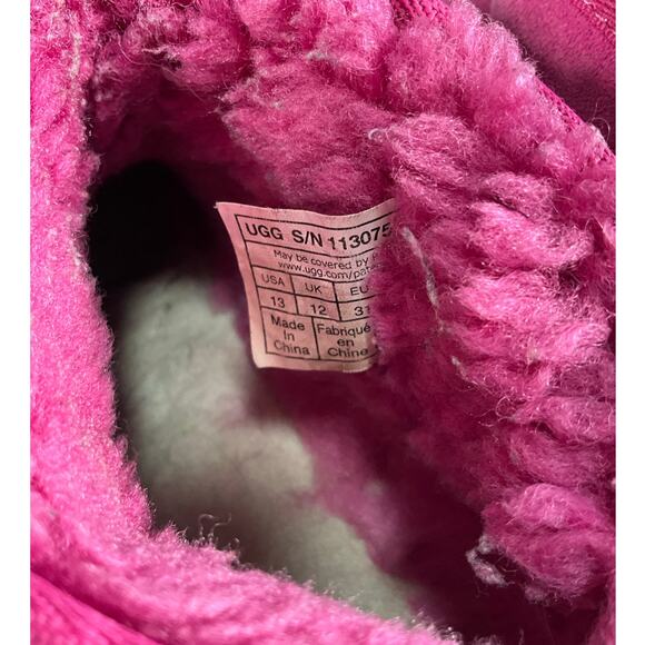 UGG Kids Pink Suede Ankle Boots Shearling Lined Size 13 Cozy Slip On Play Winter - Picture 13 of 13